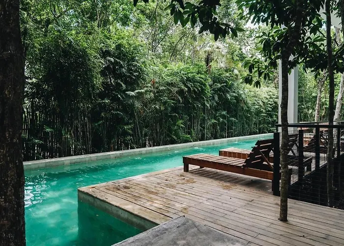 Pousada 8br Two-villa Compound With Four Pools